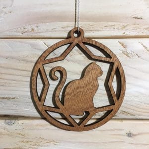 Boule de Noël avec chat dans une étoile