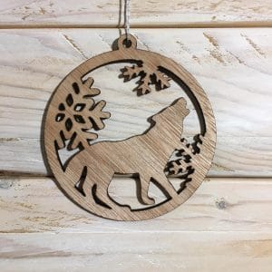 Boule de Noël loup avec flocon de neige